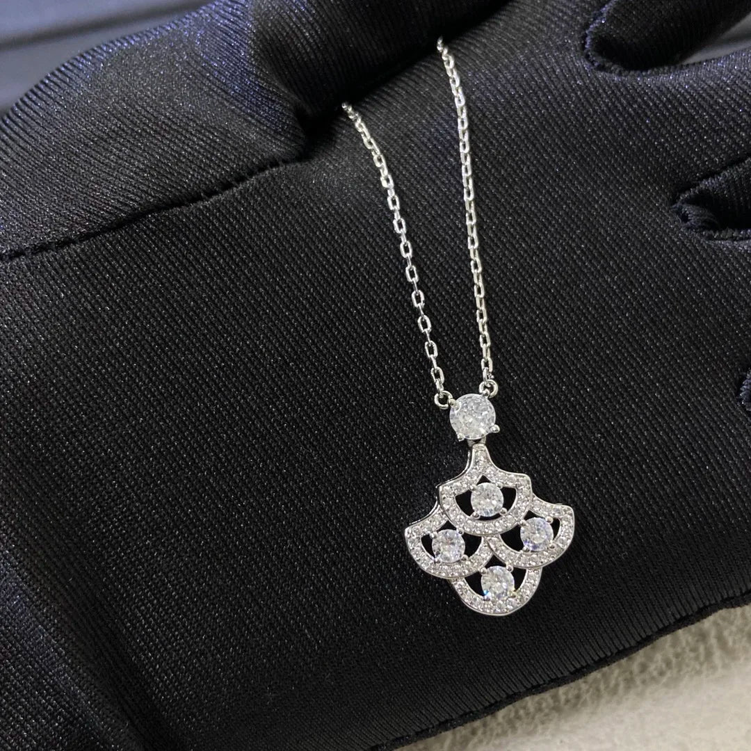 S925 Silver Women's Necklace, Fashionable Design Pentagram and Butterfly Pendant Necklace, Holiday Gift