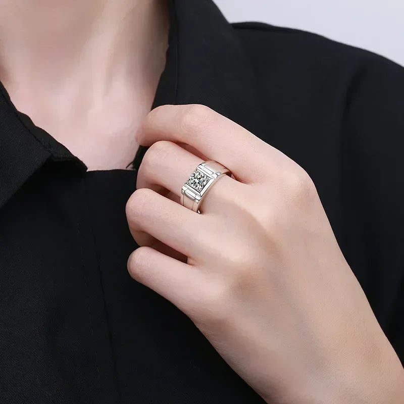 PT950 Platinum Moissanite Diamond Men Rings, 0.5/1 Carat VVS1 D Color Simple Wire Drawing Rings Luxury Gift for Boyfriend