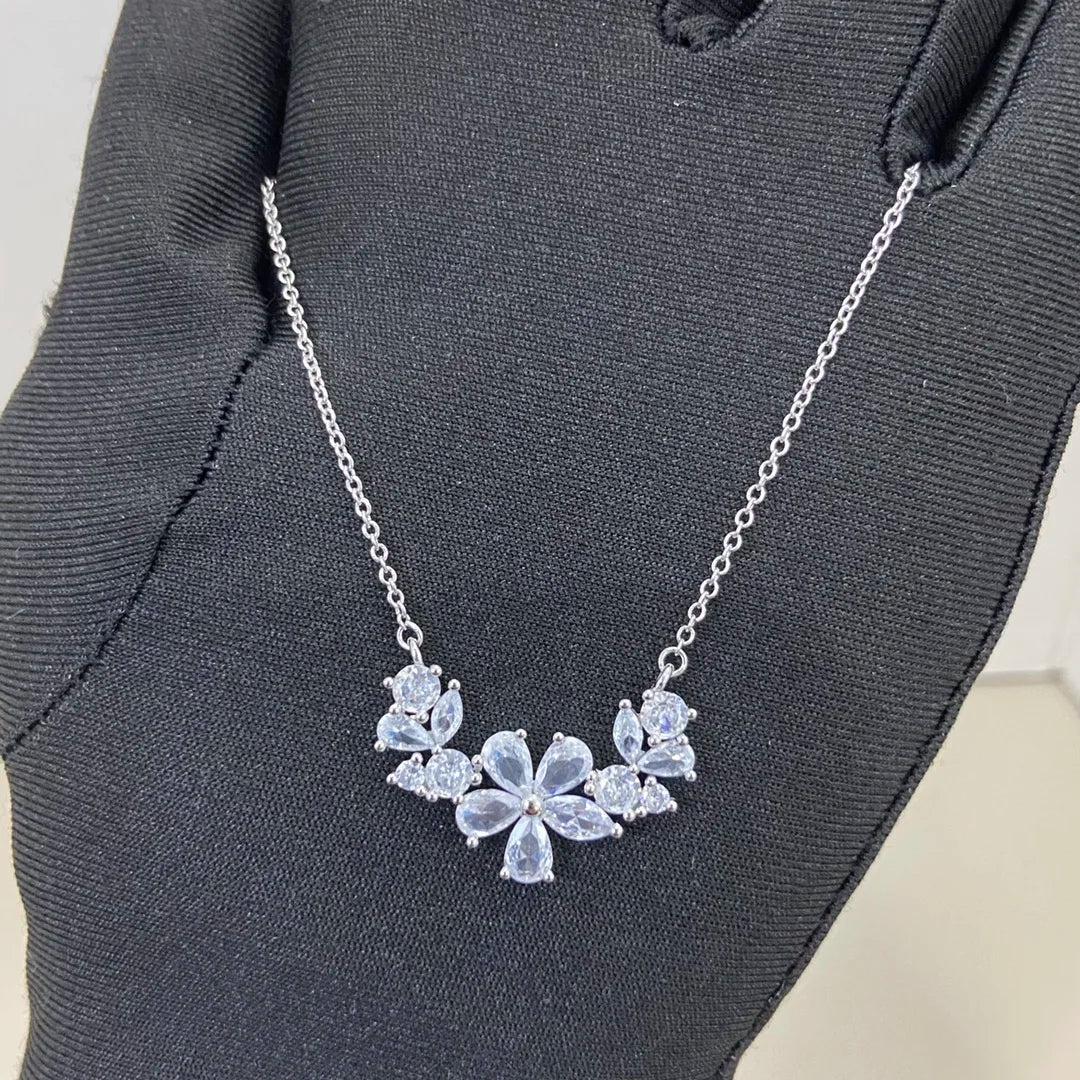 S925 Silver Women's Necklace, Fashionable Design Pentagram and Butterfly Pendant Necklace, Holiday Gift