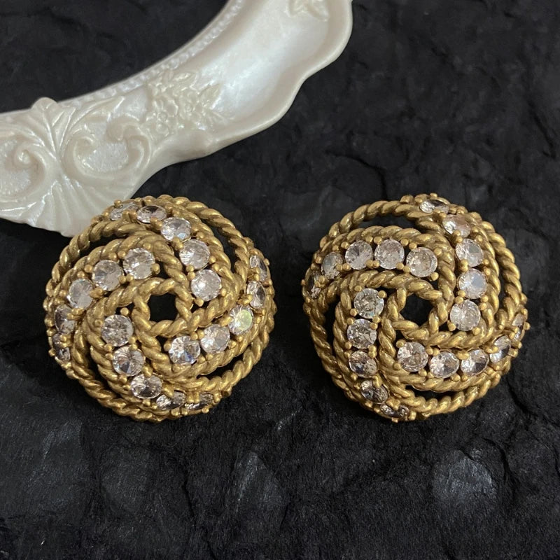 Fashion Jewelry Vintage Temperament Geometric Stud Earrings For Women Female Gifts Delicate Design Ear Accessories Hot Selling