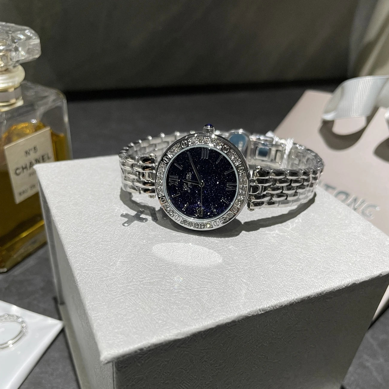 Starry Sky New Women Watch Light Luxury Brand Stainless Steel Ladies Business Watches Female Student Fashion Quartz Wristwatches