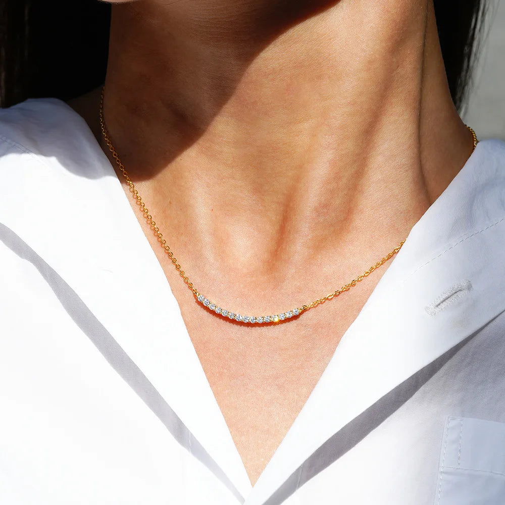 Luxury 100% Real 18k Gold 1 karat moissanite diamond pendant necklace women smile necklace clavicle chain