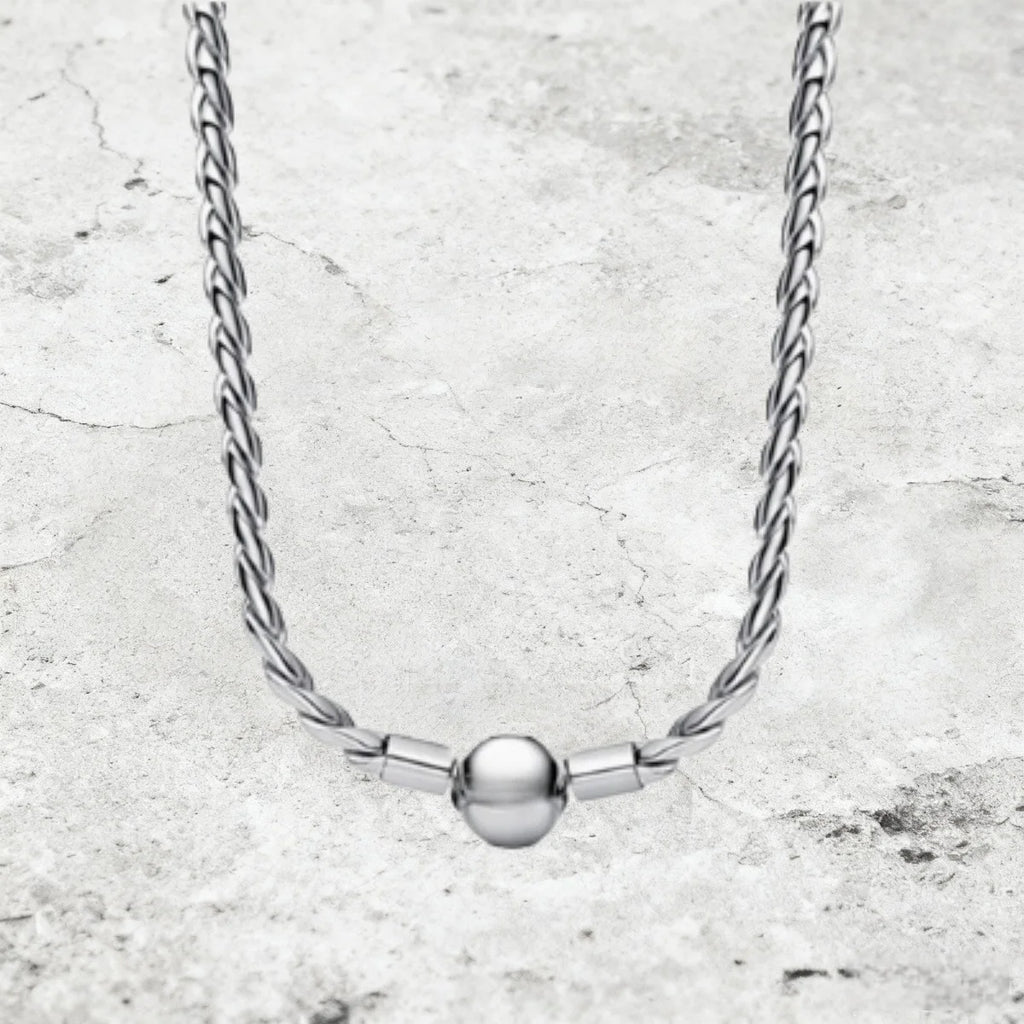 2026 PYUH Twisted Wreath Chain Story Chain Necklace Women's Accessories Jewelry Romantic Versatile Women's Christmas Gift