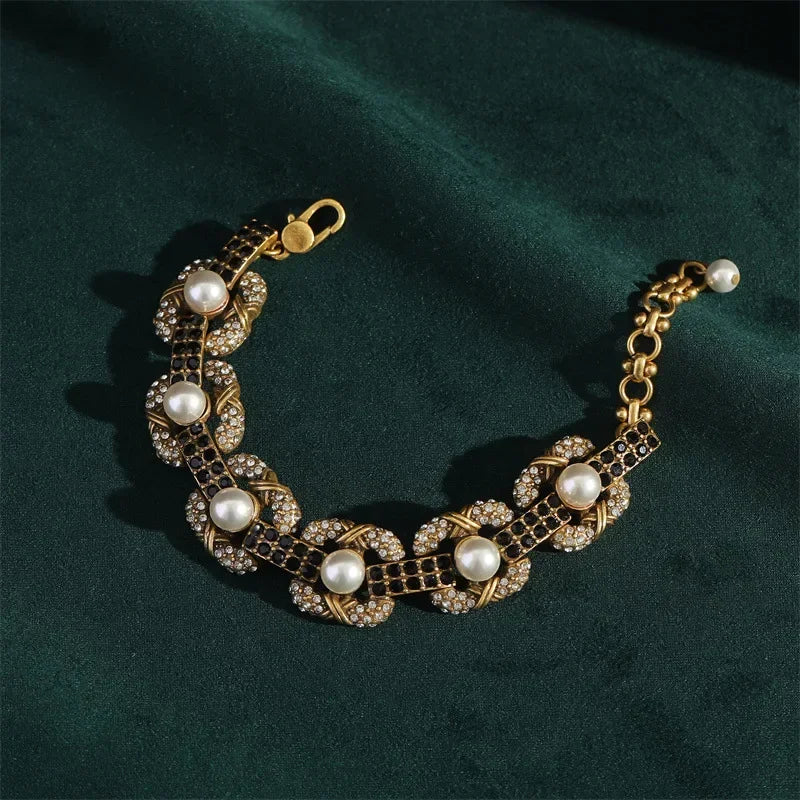 Vintage Bracelets For Woman Pearls Bangles Girls Jewelry Designer Luxury Black Rhinestones Gifts For My Girlfriend Valentine
