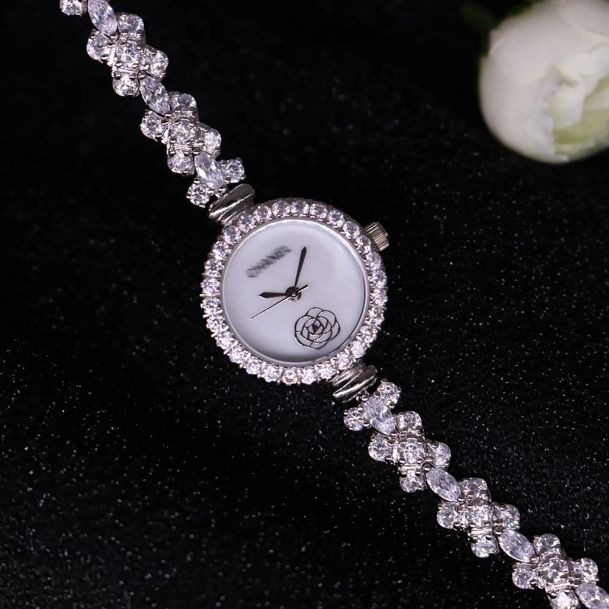 Royal Crown Women's Watch Japan Quartz Hours Fine Fashion Bracelet Jewelry Band Shell Luxury Rhinestones Girl Birthday Gift