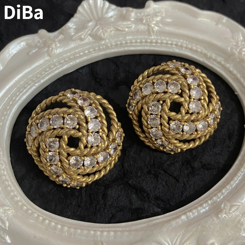 Fashion Jewelry Vintage Temperament Geometric Stud Earrings For Women Female Gifts Delicate Design Ear Accessories Hot Selling