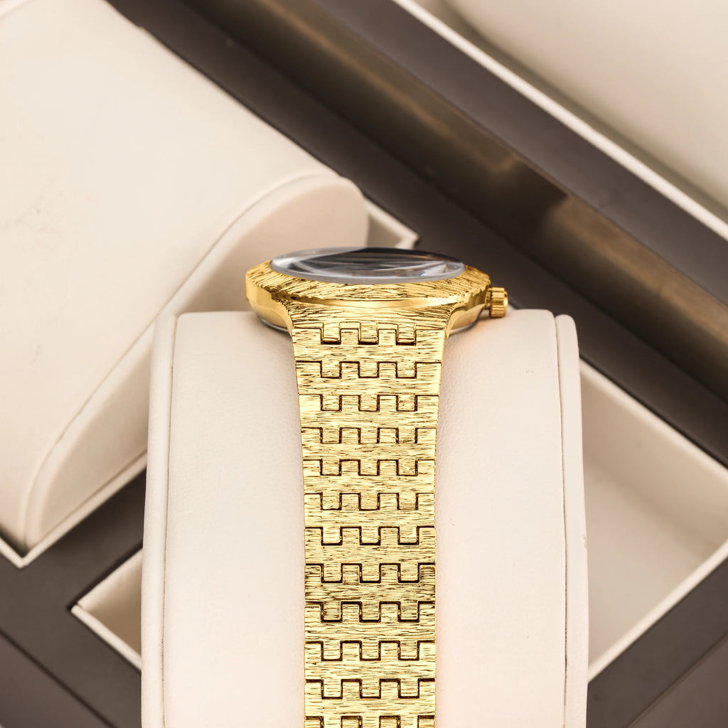 YaLaLuSi Brand Luxury Rhinestone Women's Quartz Watch Temperament Luminous Hands Unique Gold Watch Gift Box Fashionable