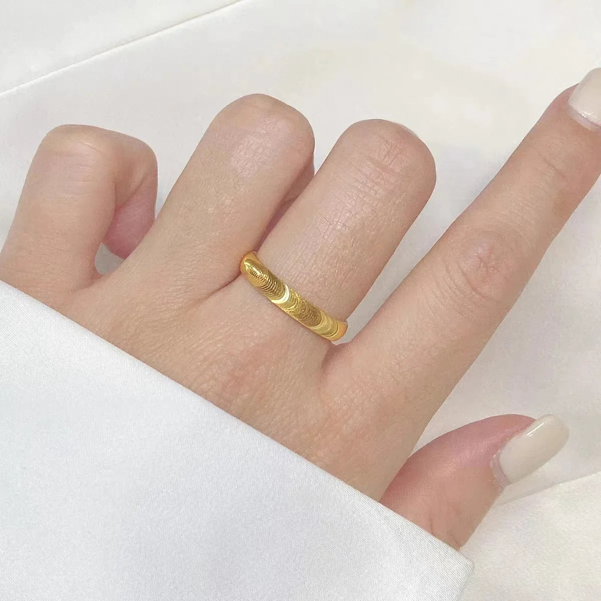 Wholesale 24K AU999 High - Quality Pure Gold Cats Eye Ring, Fashionable Simple Style for Couples, Metal Stamp Included